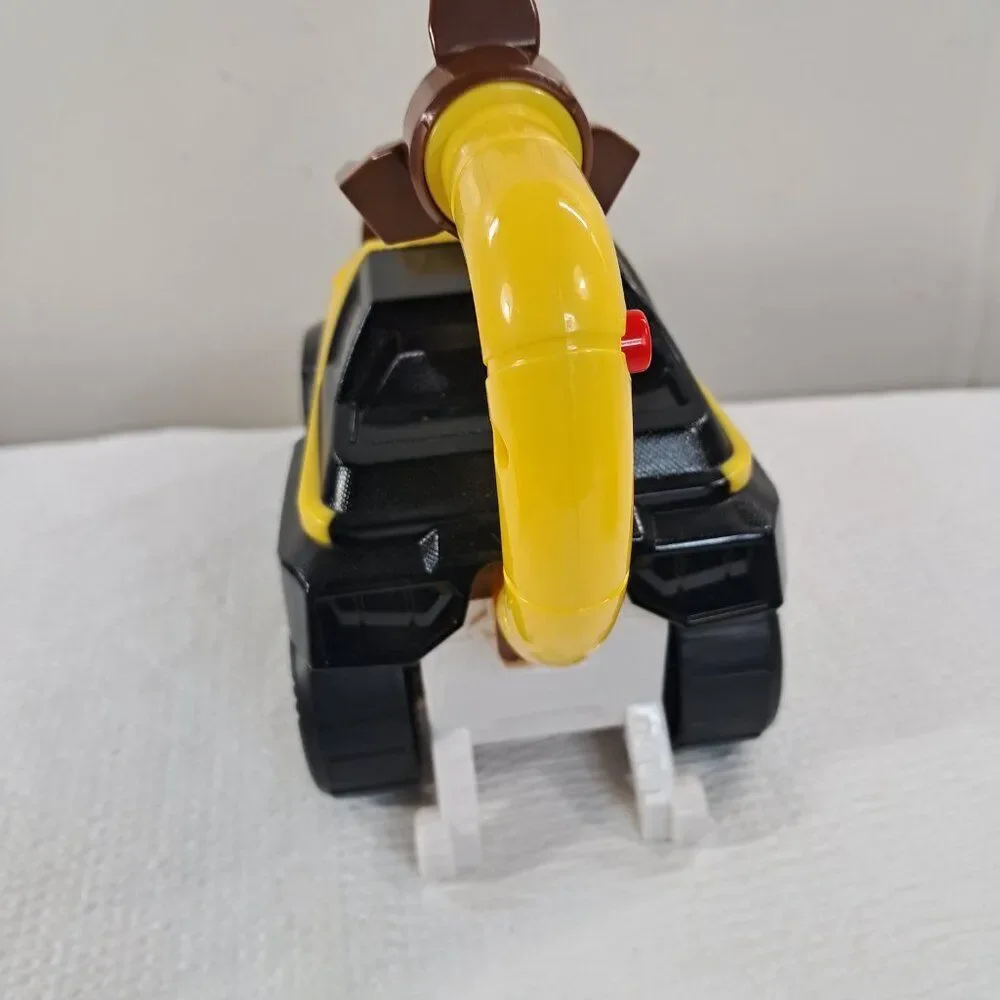 Nickelodeon Paw Patrol Cat Pack Leo’s Feature Vehicle truck car Target Exclusive